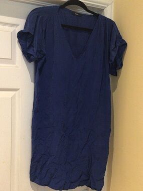 Timeless Silk Dress in Cobalt Blue old Money Layering
